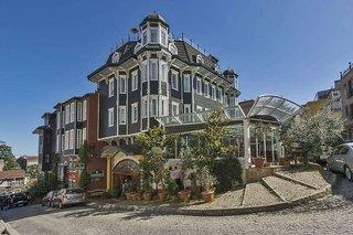 AMIRAL PALACE