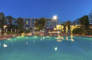 Caravia Beach Hotel & Bungalows
