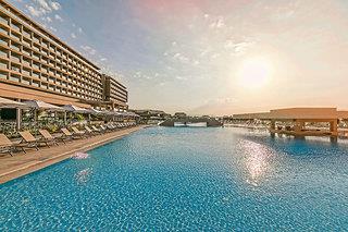 Amada Colossos Resort