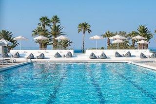 Kassandra Palace Seaside Resort