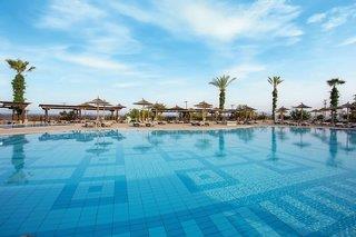 Grand Blue Beach Hotel