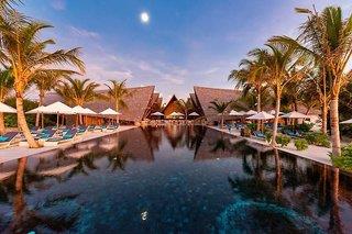 Kuredhivaru Resort and Spa Maldives