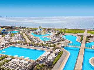 Wave Resort