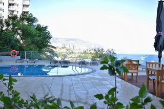 Madeira Regency Cliff
