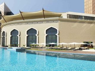Bab Al Qasr Hotel