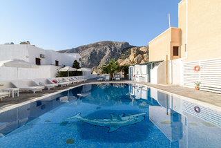Iris Hotel
