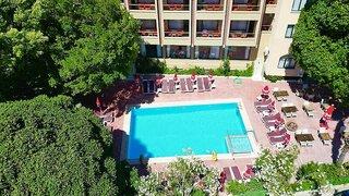 Juniper Hotel