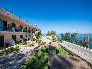 Hotel Villa Ireos