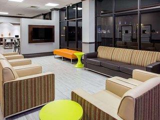 Days Inn & Suites Orlando Airport 1