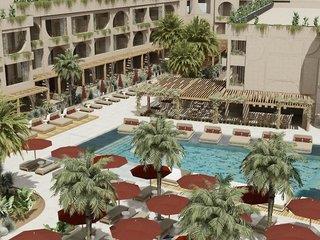 Planos Bay Hotel