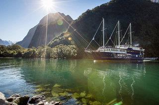 1 Tag in Neuseeland (Rundreise) Milford Sound Overnight Cruise ab/bis Milford Sound