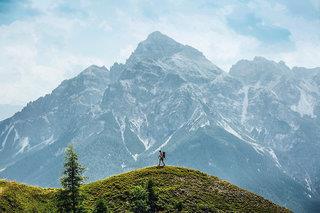 THB_999_H100177685