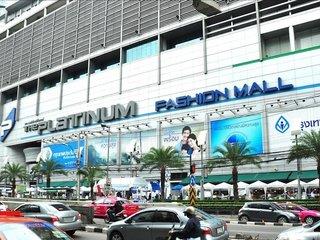 Dream Town Pratunam Hotel