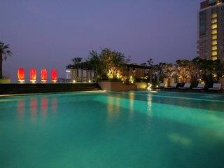 The Grand Fourwings Convention Hotel