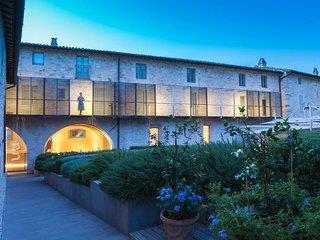 Nun Assisi Relais Spa Museum 1