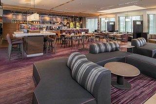 Courtyard Fairfax Fair Oaks 1