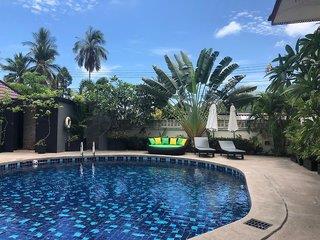 Tropical Palm Resort & Spa