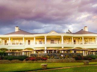 Hemingways Nairobi 1