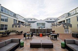 DoubleTree Suites by Hilton Hotel Huntsville South