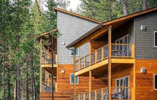 Rush Creek Lodge at Yosemite