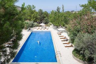 Gillham Vineyard Hotel