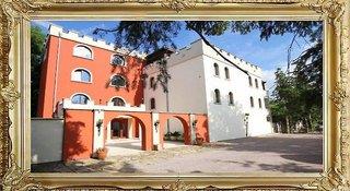 Landhaus & Burg Hotel Romantik