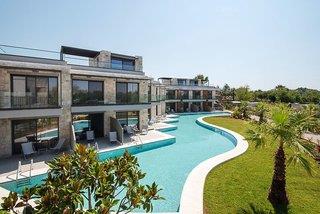 Hotelbild von Portes Lithos Luxury Resort