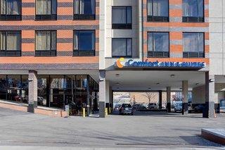 Hotelbild von Comfort Inn & Suites near Stadium