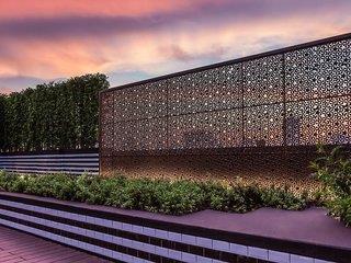 Holiday Inn Express Bangkok Soi Soonvijai