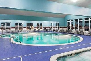 Holiday Inn Express & Suites Columbus Airport East