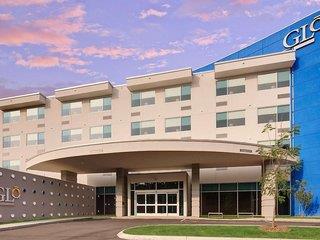 GLo Best Western Nashville Airport West