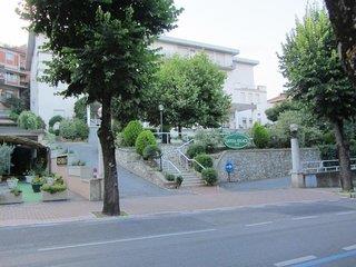 THB_999_H272361