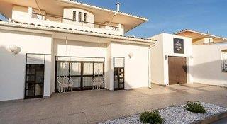 Ericeira Paradise House & Suites