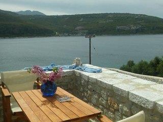 En Plo Luxury Suites