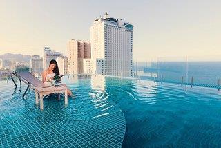 V Hotel Nha Trang