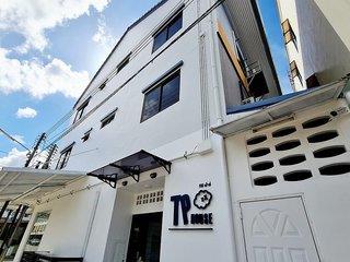 Tp House Naka