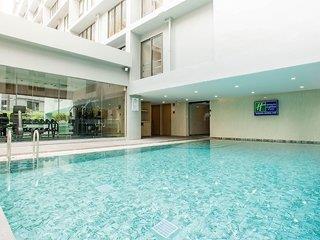 Holiday Inn Express & Suites Bangkok Central Pier