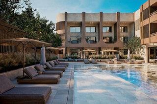 Aethra Hotel & Suites