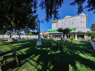 Hotel Familja