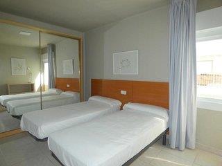 Acantilados 23 by Rentalmar