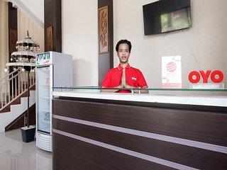 Artha Ambarukmo Exclusive by OYO Rooms
