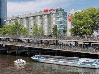 Ibis Amsterdam Centre 3*