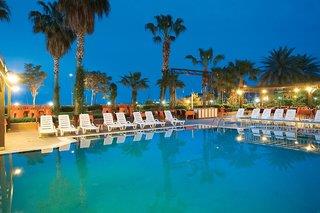 Fame Beach Hotel - 
