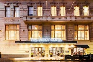 The Savoy Hotel on Little Collins - Viktória