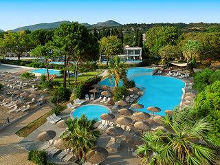 Ninos Grand Beach Resort