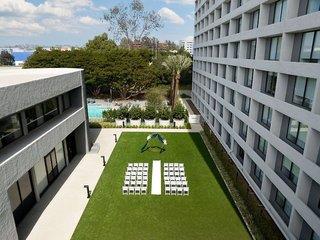 DoubleTree Los Angeles - Westside (ex: Radisson Los Angeles Westside) 