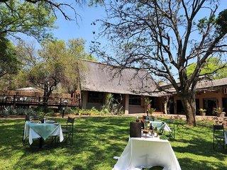 Shiduli Private Game Lodge
