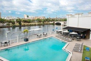 Hotel Tampa Riverwalk