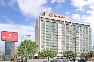 Ramada by Wyndham Reno Hotel & Casino 1