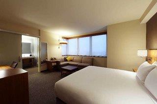hotel/hyatt-place-flushinglaguardia-airport